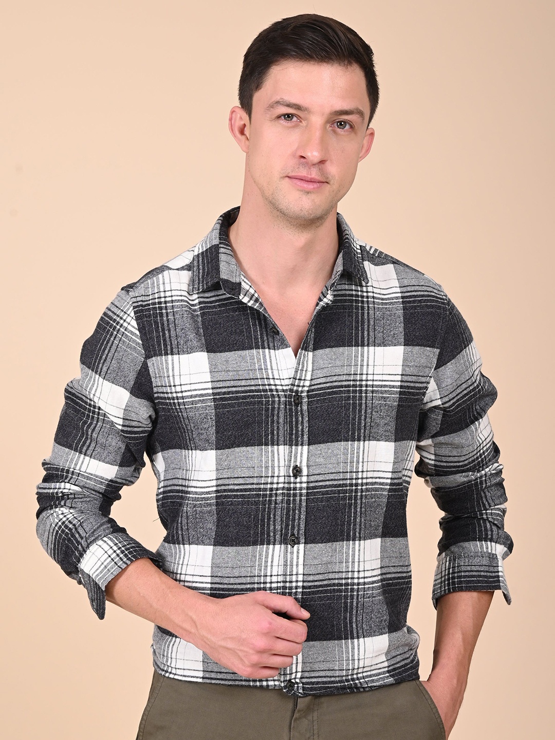 

POE Men Slim Fit Opaque Checked Casual Shirt, Black