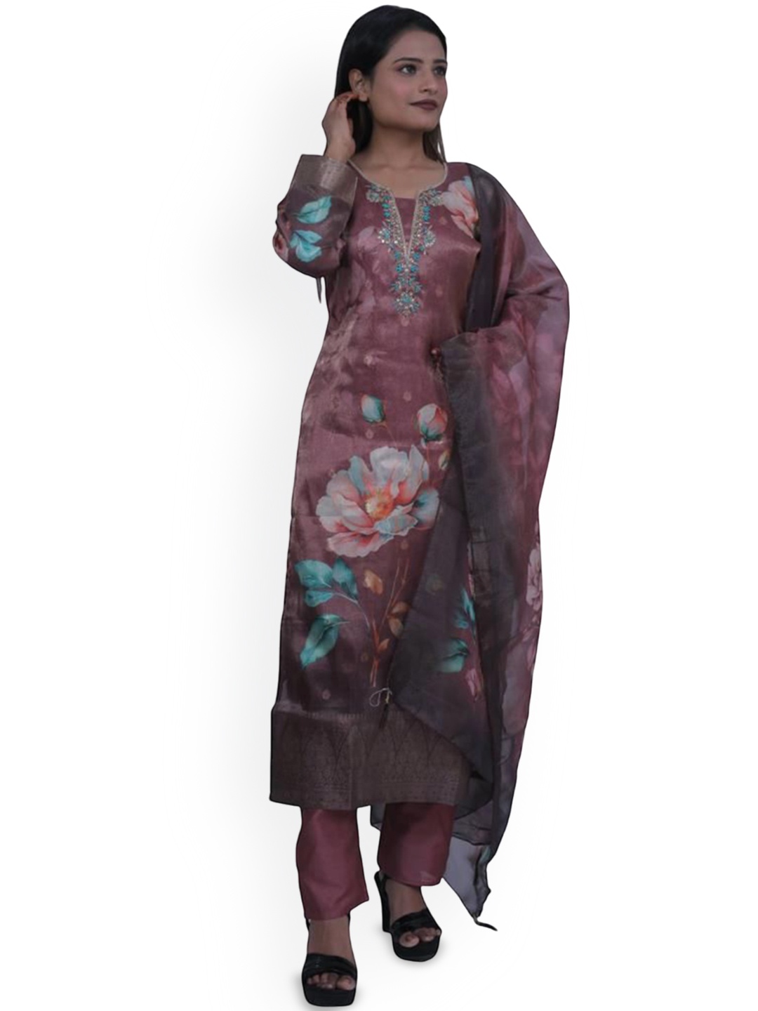 

Wavy Collection Floral Printed Thread Work Straight Kurta with Trouser & Dupatta, Pink