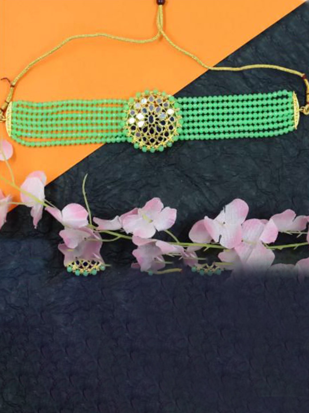 

Anouk Gold-Plated Artificial Stones and Beads Studded & Beaded Jewellery Set