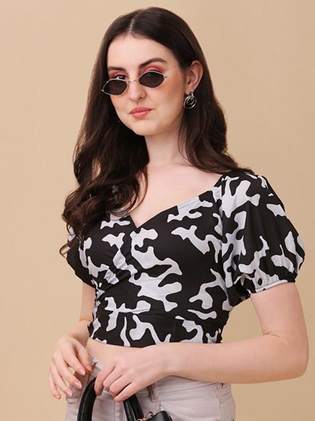 

De La Moda Print Puff Sleeve Crepe Crop Top, Black