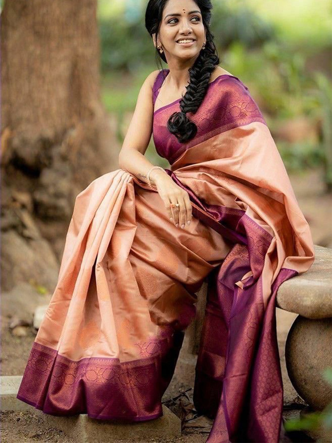 

Rujave Woven Design Zari Art Silk Kanjeevaram Saree, Cream