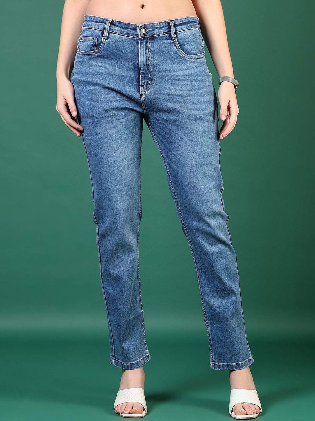 

V-Mart Women Slim Fit Light Fade Jeans, Blue