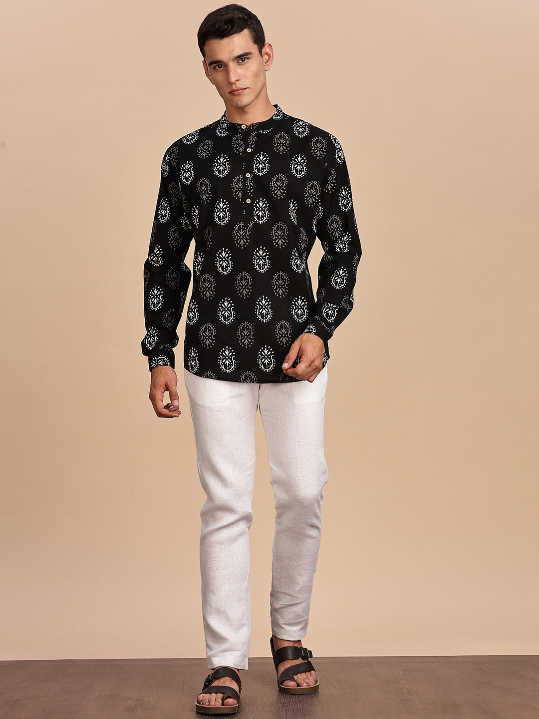 

Anouk Ethnic Motifs Printed Band Collar Pure Cotton Straight Short Kurta, Black