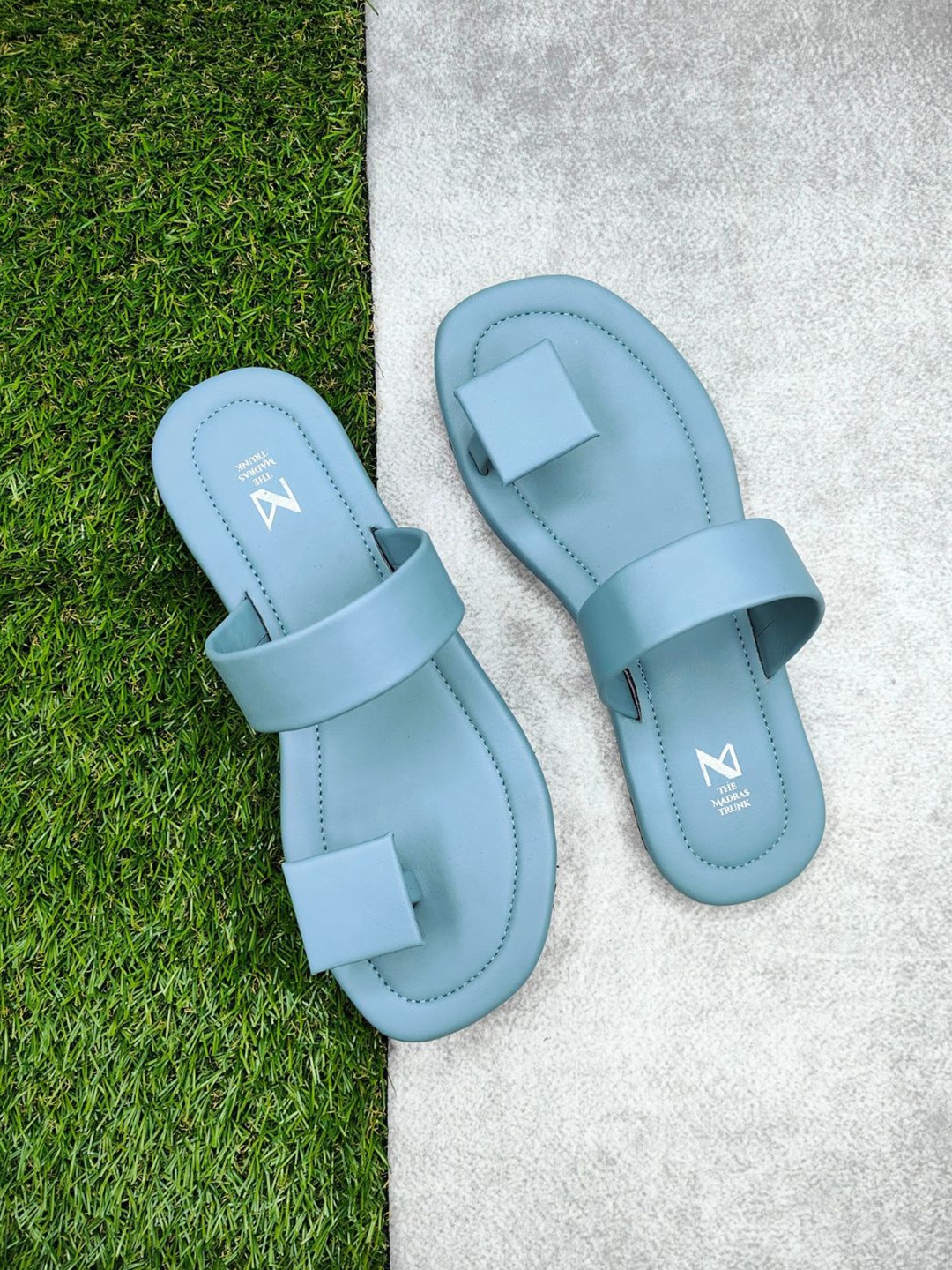 

THE MADRAS TRUNK Men Comfort Sandals, Blue