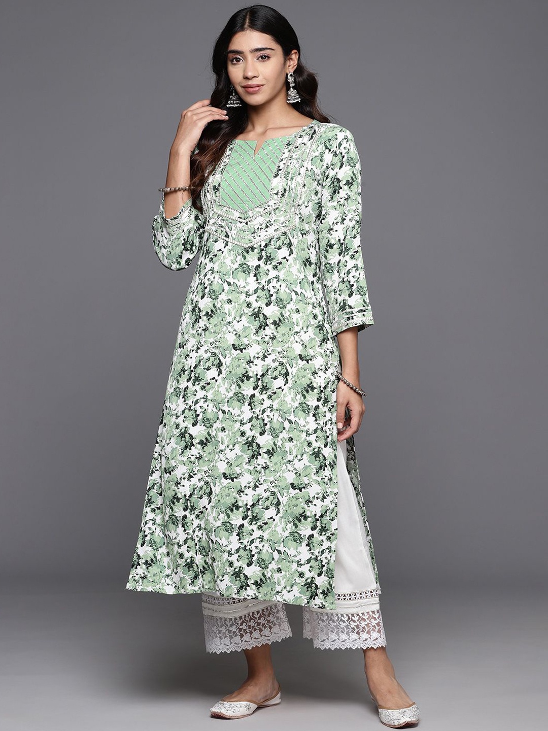 

DIVASTRI Abstract Printed Notch Neck Three-Quarter Sleeves Gotta Patti Straight Kurta, White