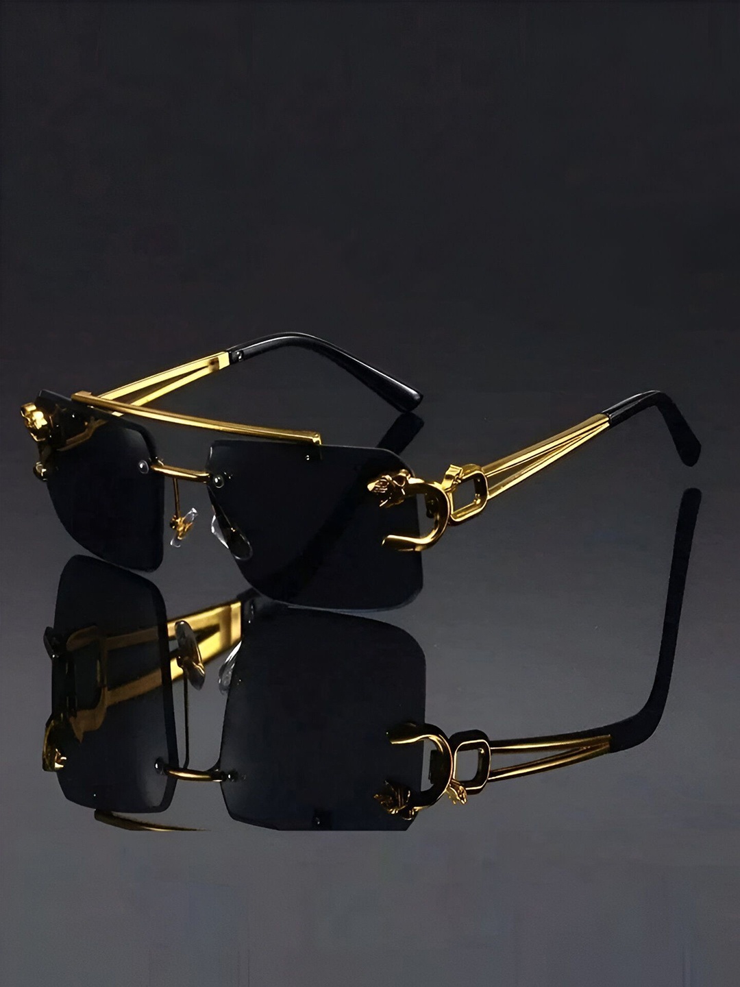 

FUNGLASSES Unisex Square Sunglasses with UV Protected Lens, Black