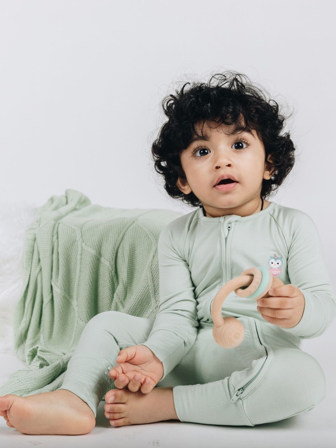 

THE PLUSH CLUB Infants Full Sleeves Rompers, Green