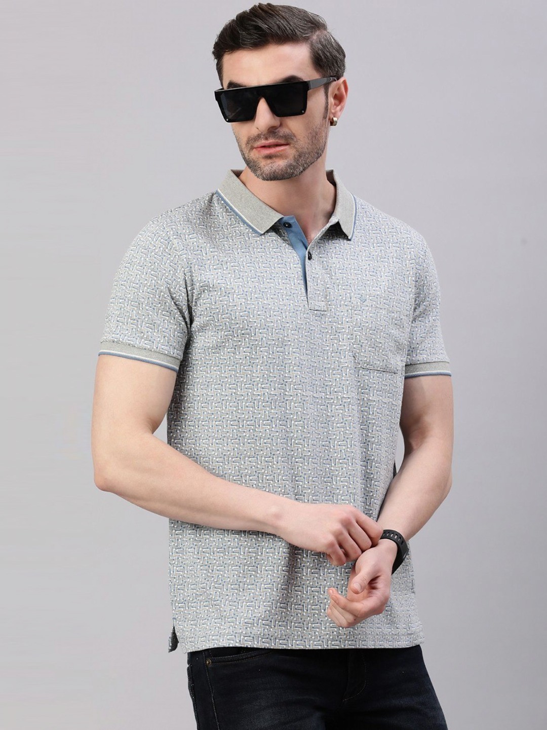 

Classic Polo Men Printed Polo Collar Pockets Slim Fit T-shirt, Grey