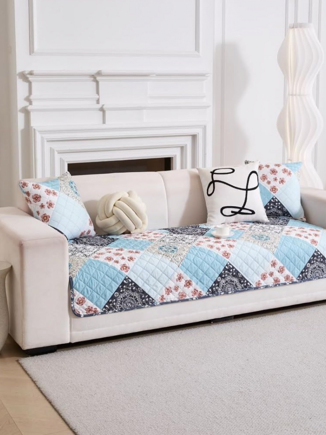 

HomeCloud Blue & White Printed Cotton 1 Piece Sofa Cover