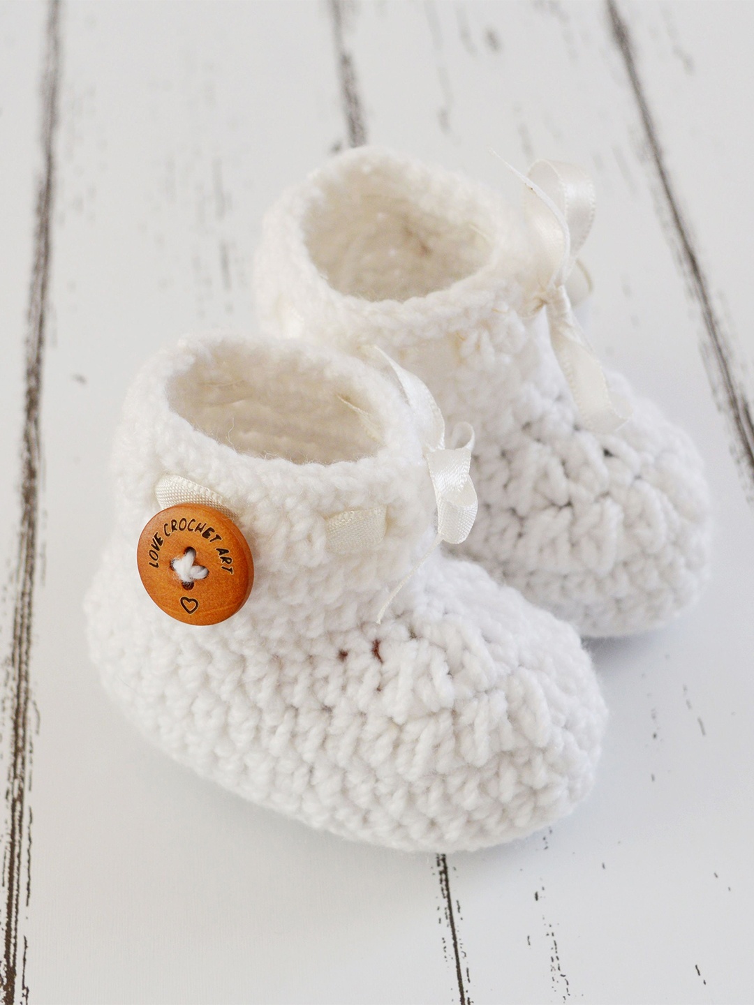 

Love Crochet Art Unisex Kids Wool Blend Booties, White