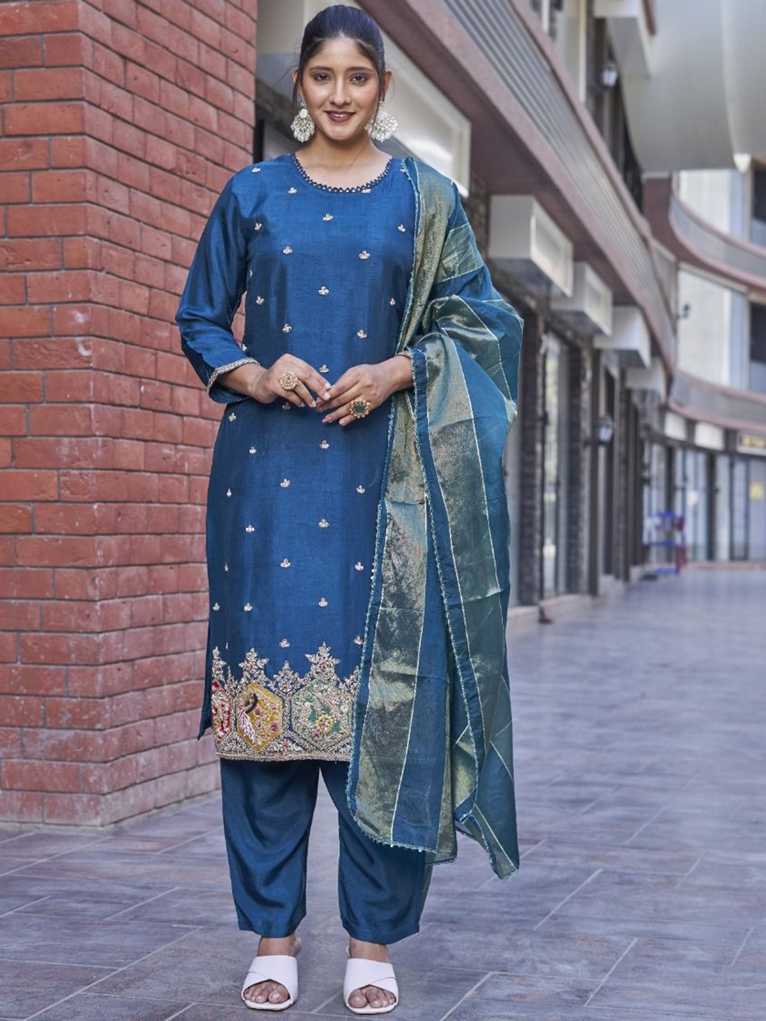 

NISHTHA Floral Embroidered Round Neck Thread Work Straight Kurta With Trousers And Dupatta, Blue