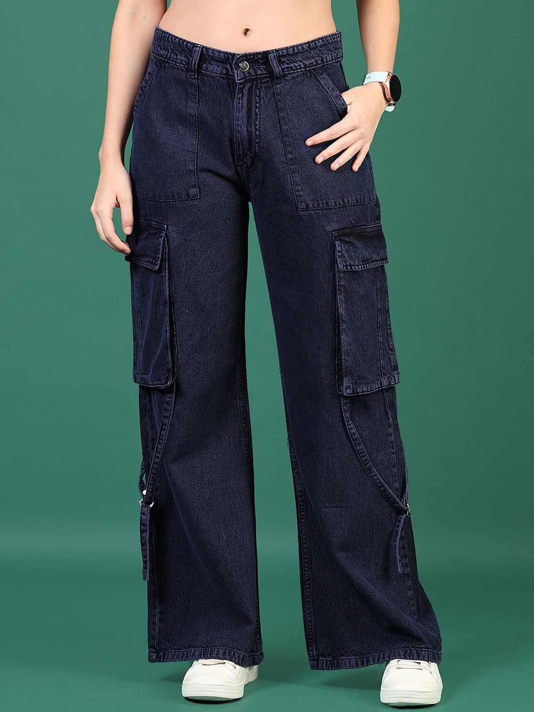 

V-Mart Women Light Fade Jeans, Blue