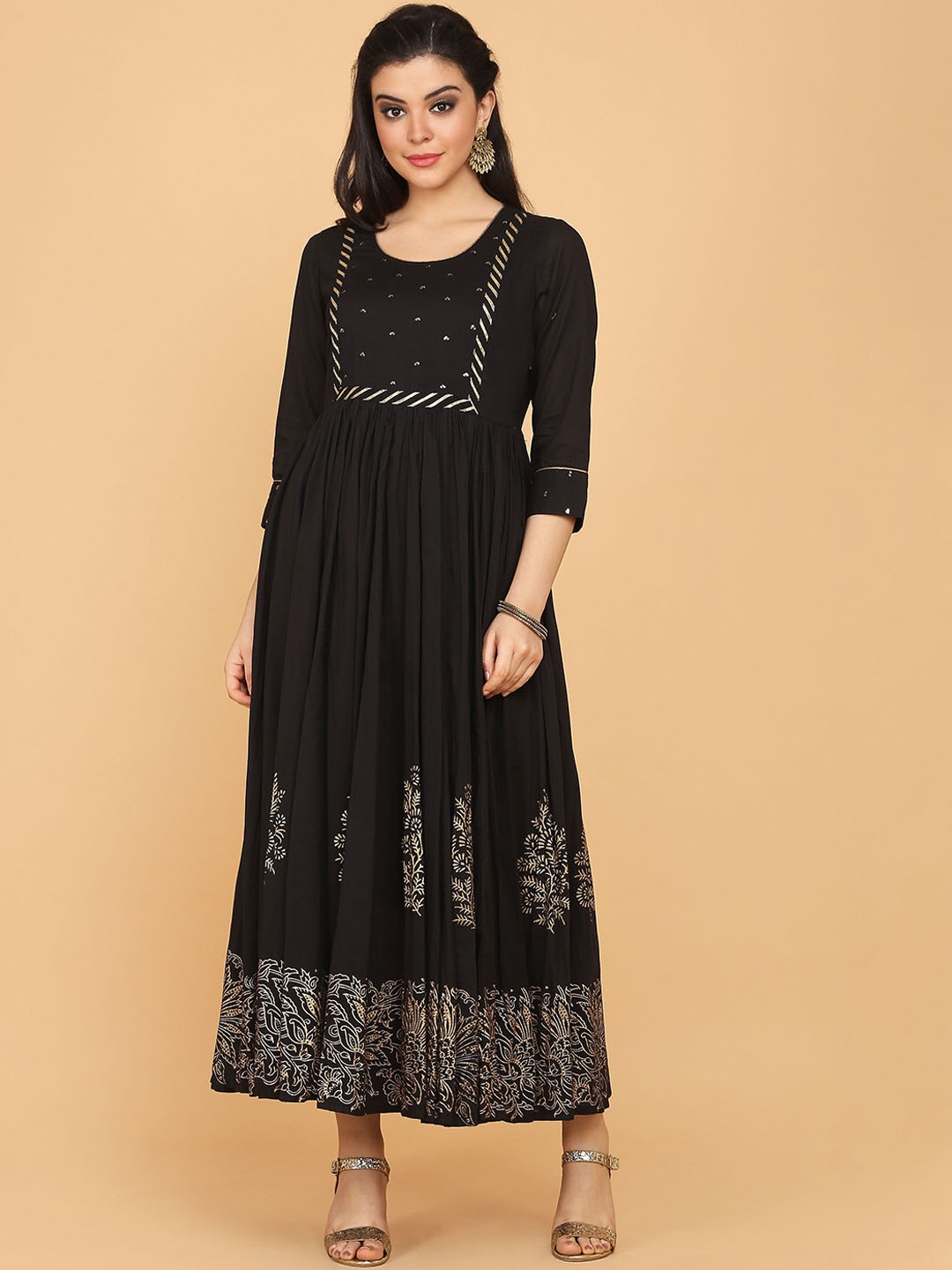 

DIVASTRI Embellished Gotta Patti Round Neck Pure Cotton Anarkali Kurta, Black