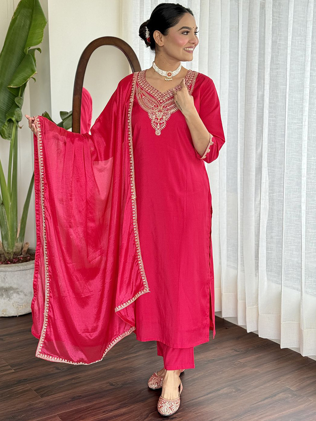 

KALINI Women Ethnic Motifs Embroidered Thread Work Chanderi Silk Kurta Pant Dupatta, Pink