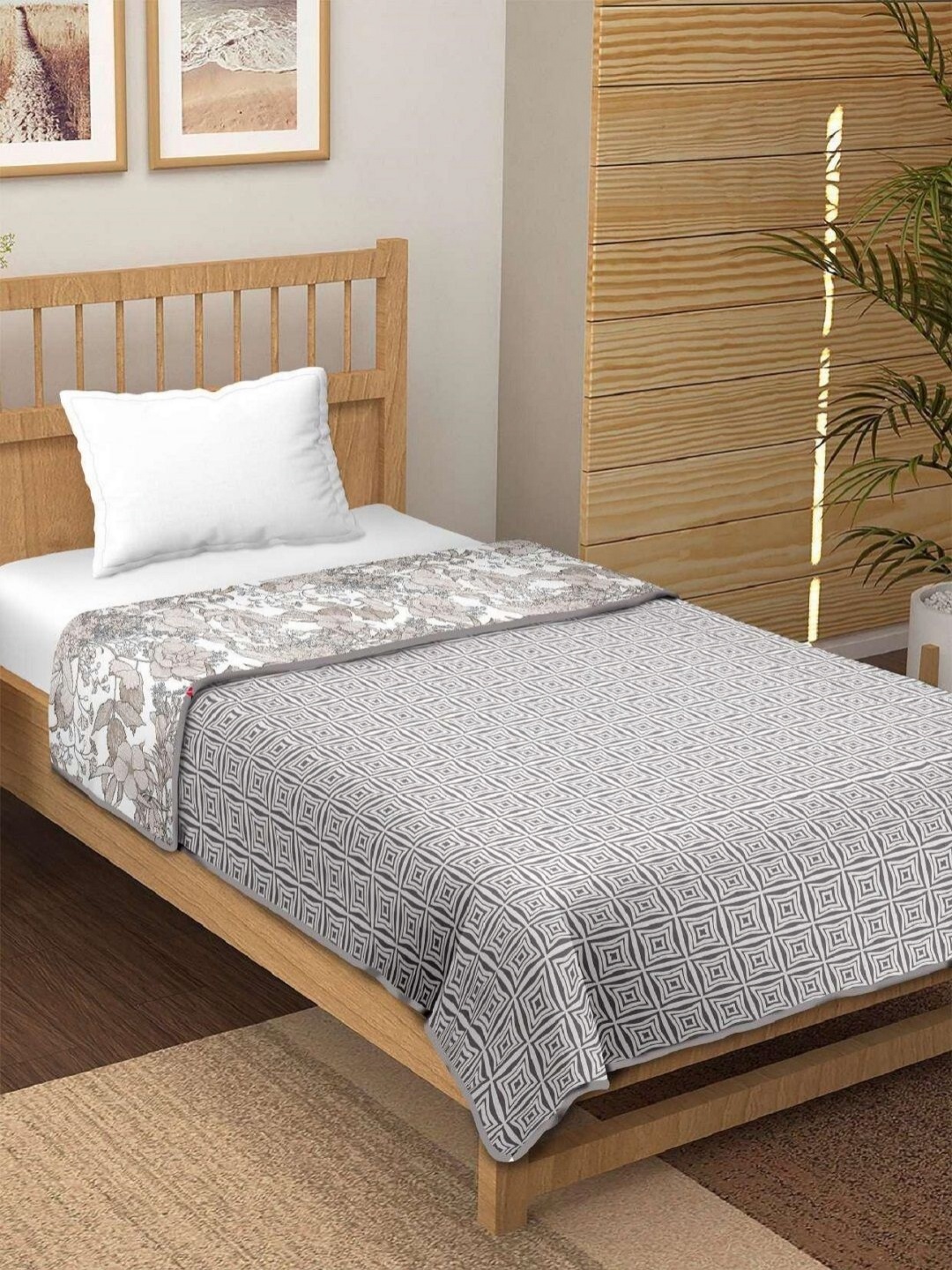 

tundwal's Grey & White Floral Printed AC Room 210 GSM Cotton Single Bed Dohar