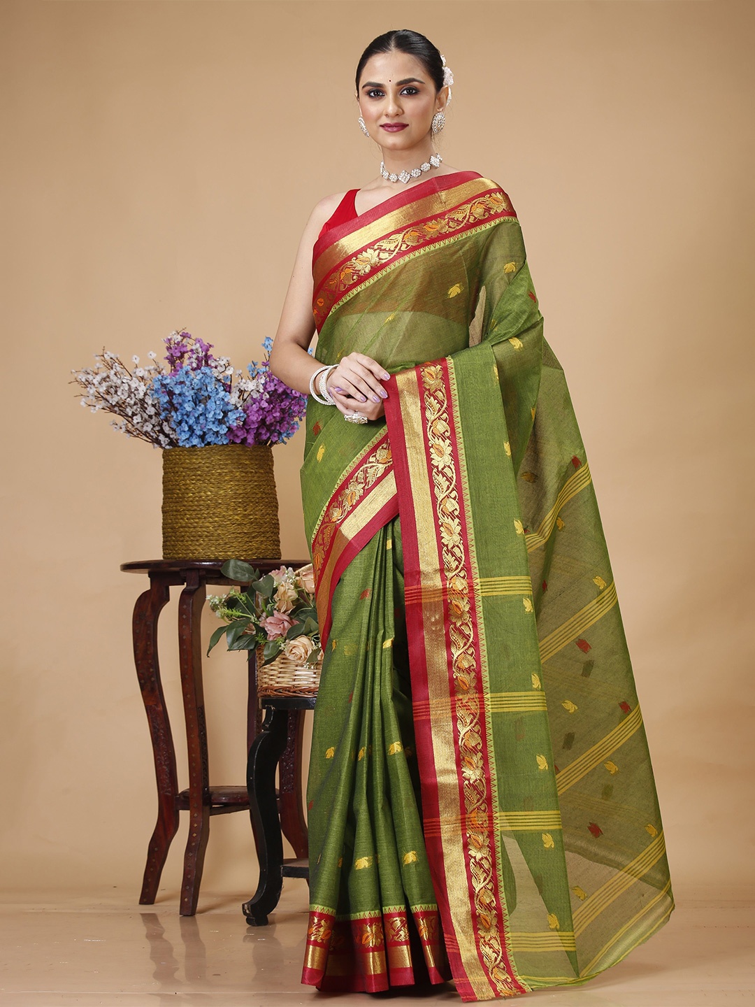 

SLAGHA Woven Design Pure Cotton Handloom Taant Saree, Green