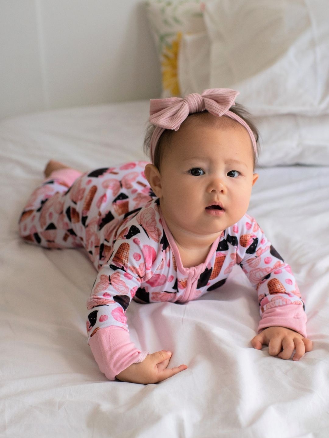 

THE PLUSH CLUB Infants Kids Printed Round Neck Romper, Pink