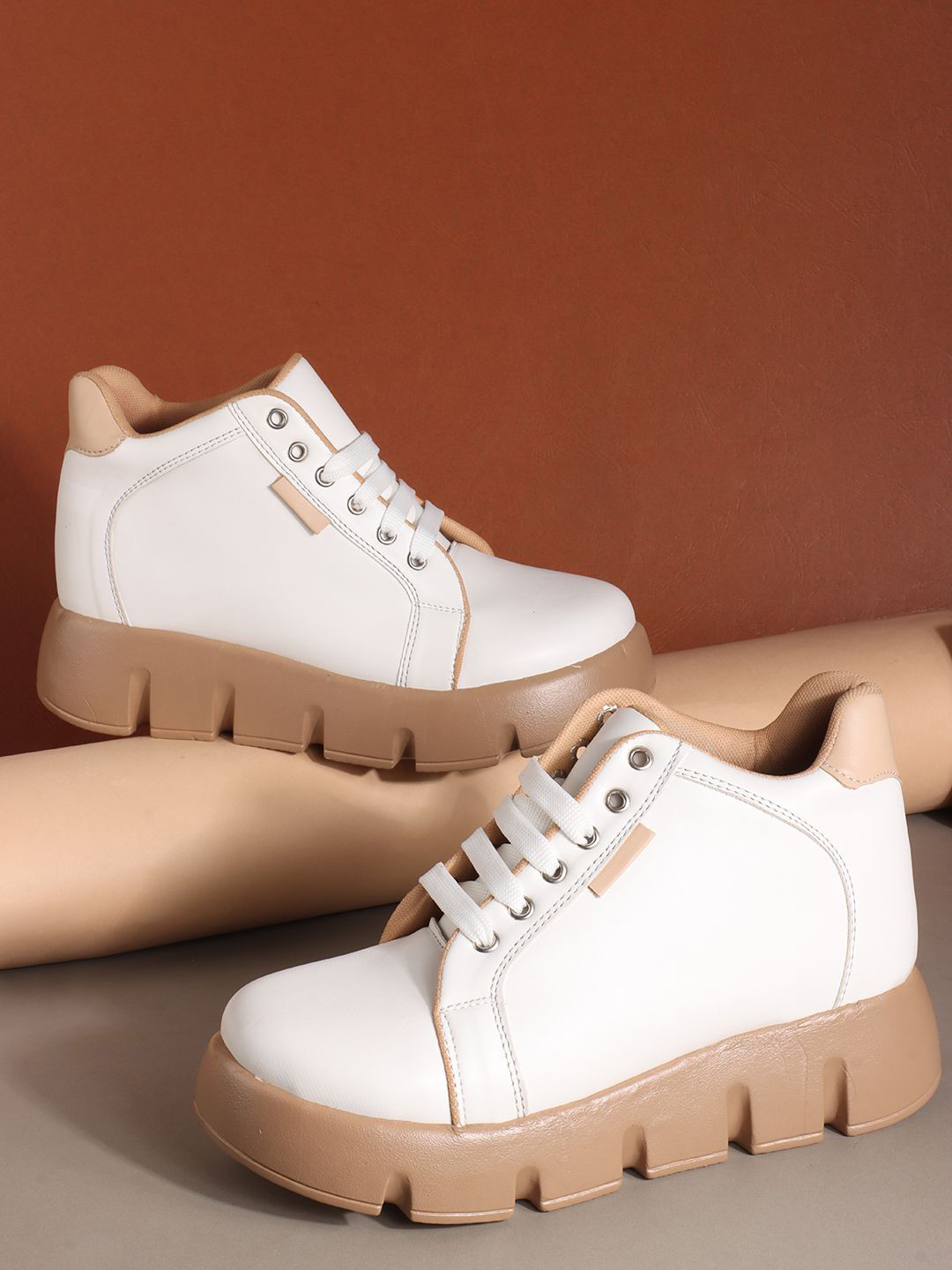 

The Roadster Lifestyle Co Women Stylish Mid Top Casual Sneakers, White