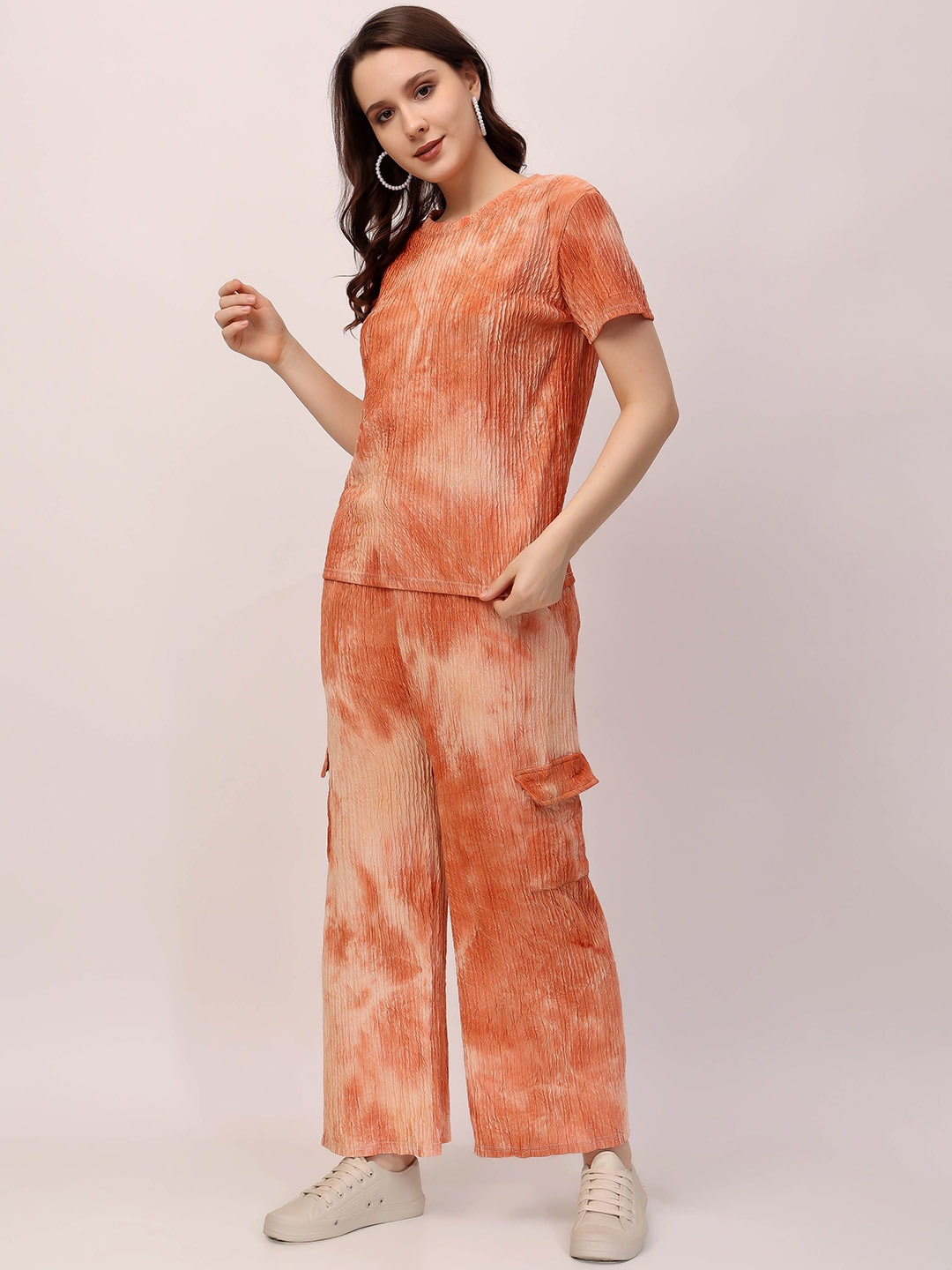 

Lugo Tie & Dyed Short Sleeves Round Neck T-Shirt & Trousers, Peach