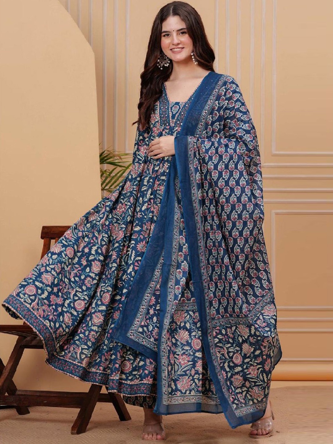 

BAPS Floral Printed V-Neck Empire Anarkali Kurta with Trousers & Dupatta, Blue