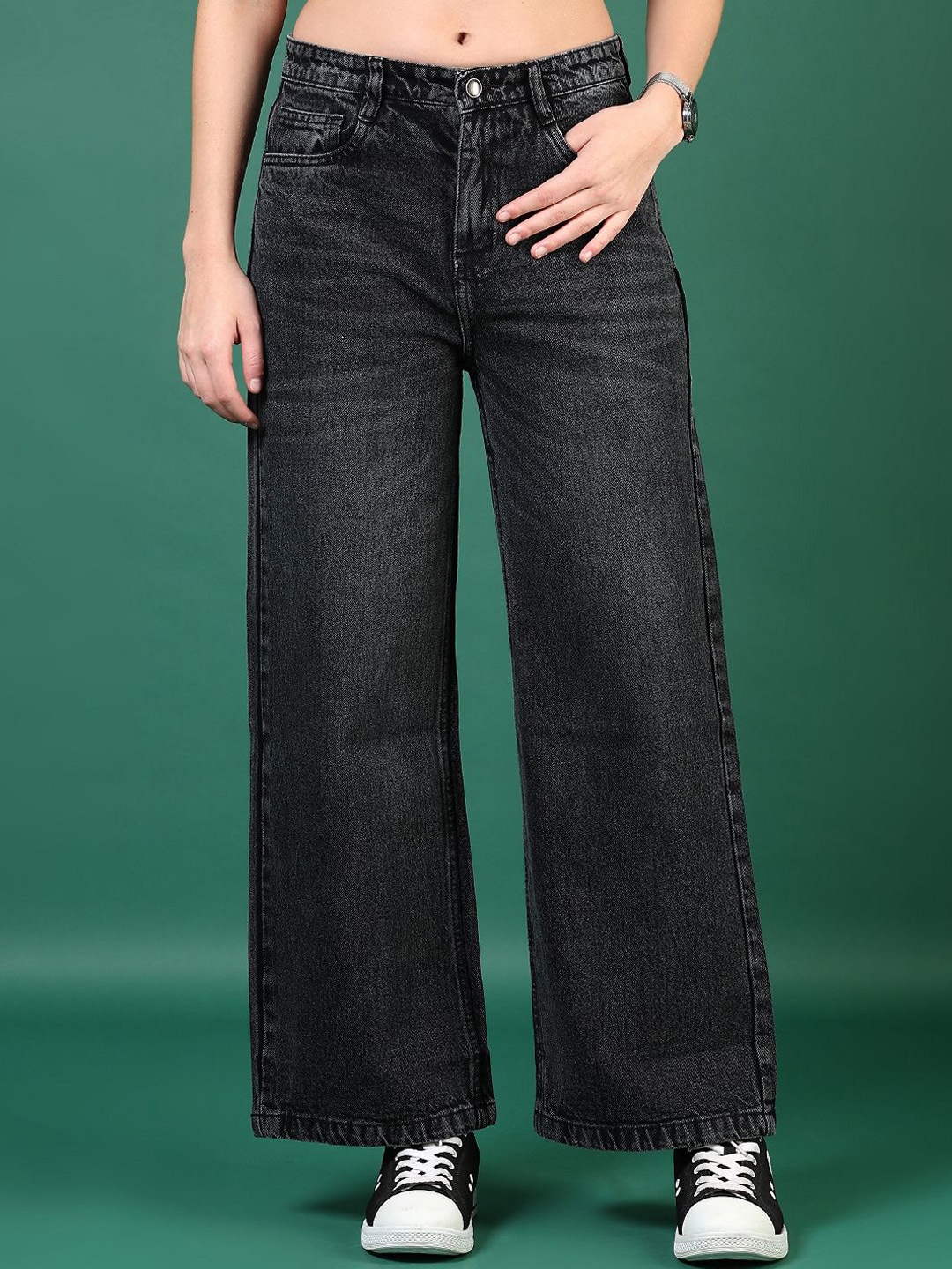 

V-Mart Women Light Fade Jeans, Black