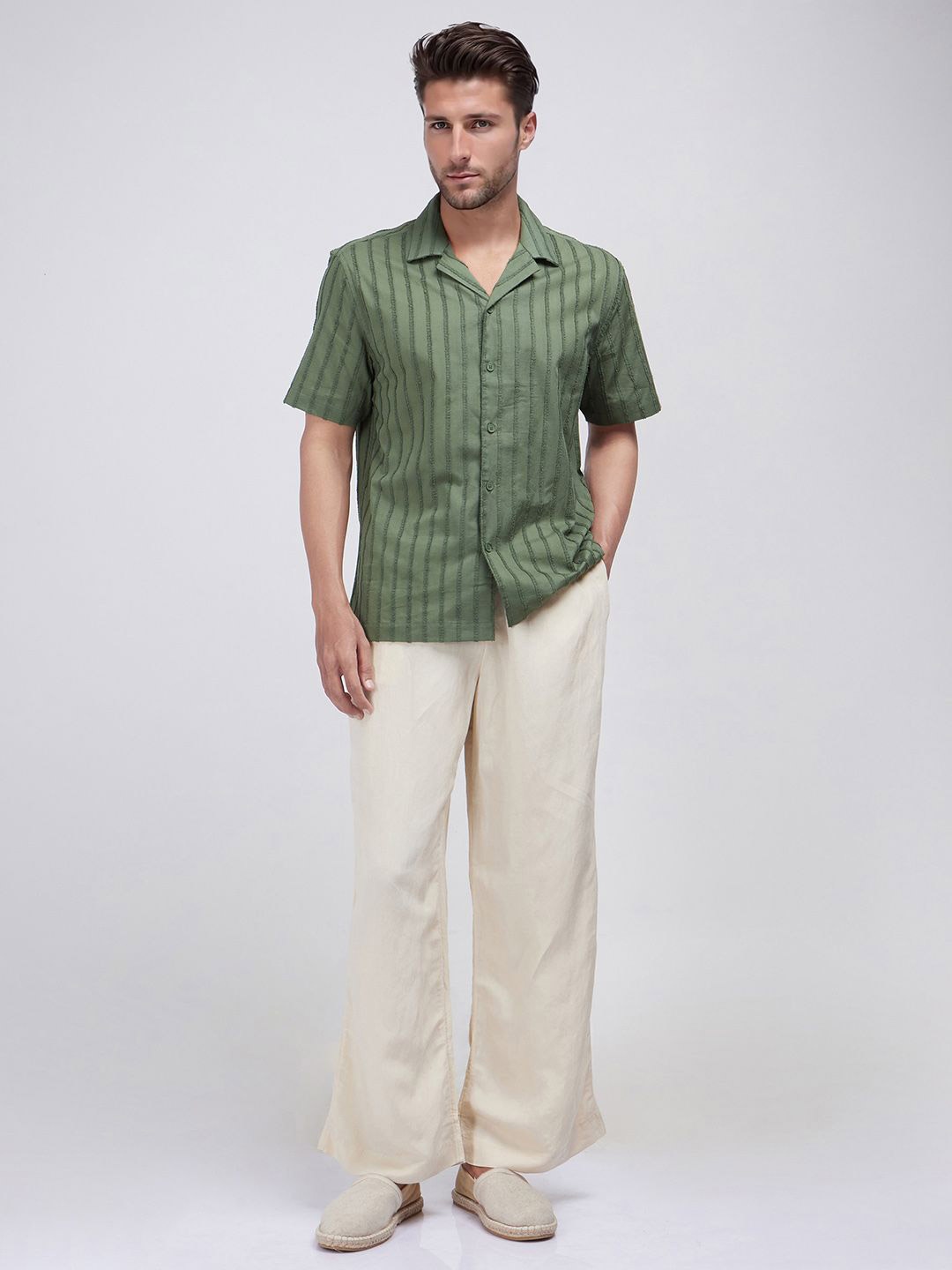 

RARE RABBIT Men Comfort Boxy Opaque Striped Casual Shirt, Green