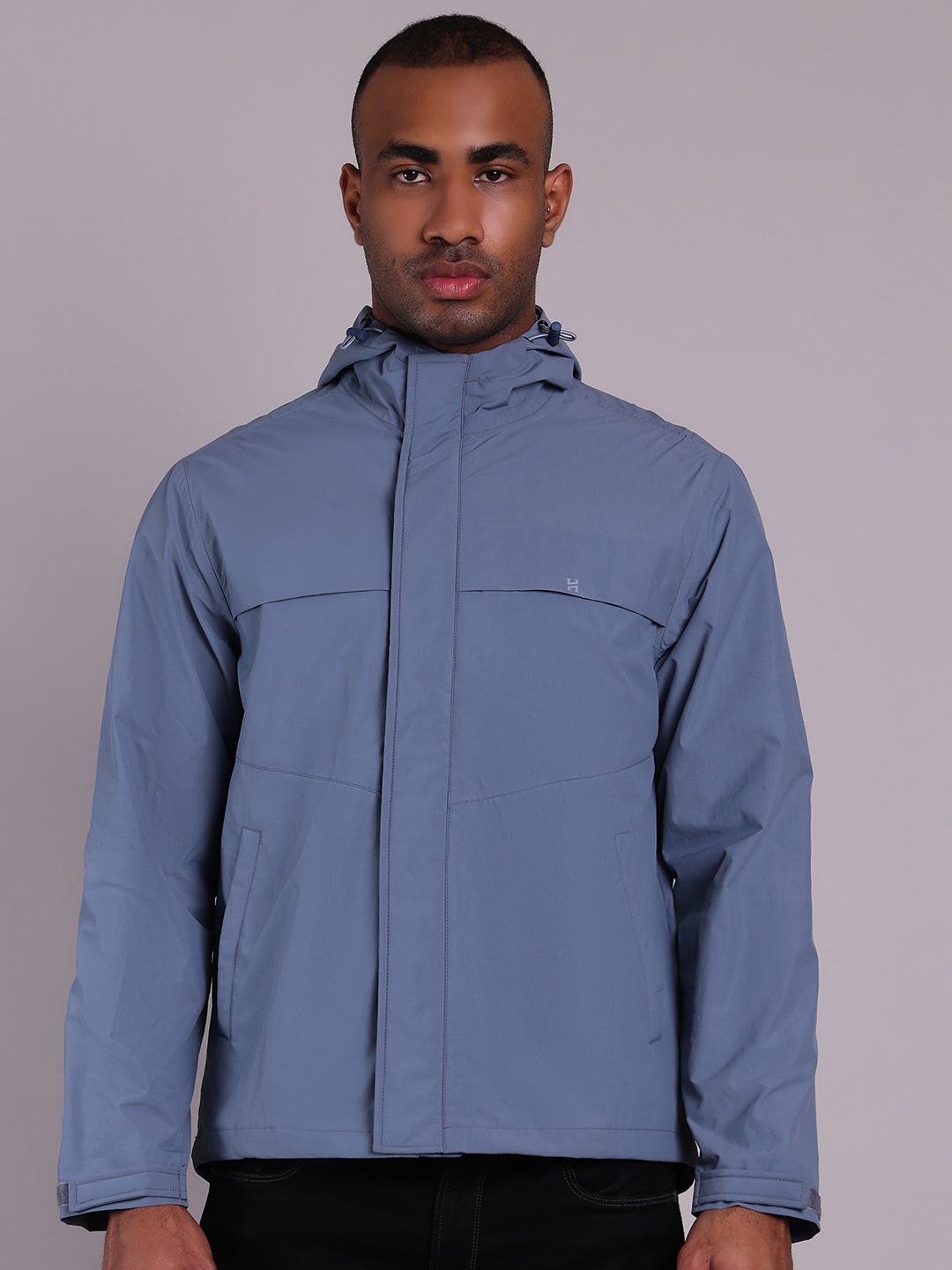 

HOUSE OF VEDAS Men Windcheater and Water Resistant Outdoor Sporty Jacket, Blue