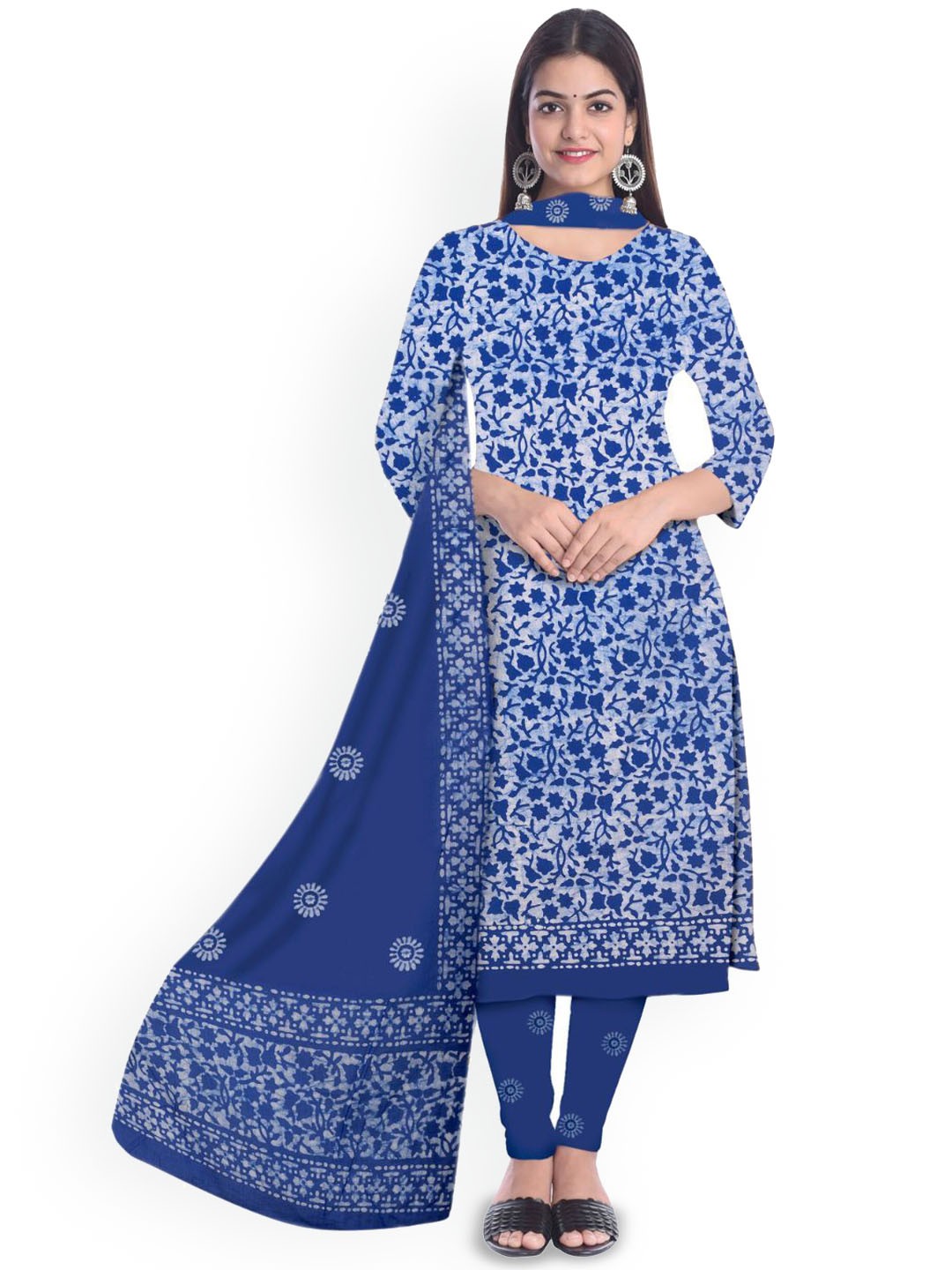 

Farooq Dyeing Floral Printed Pure Cotton Unstitched Dress Material, Blue