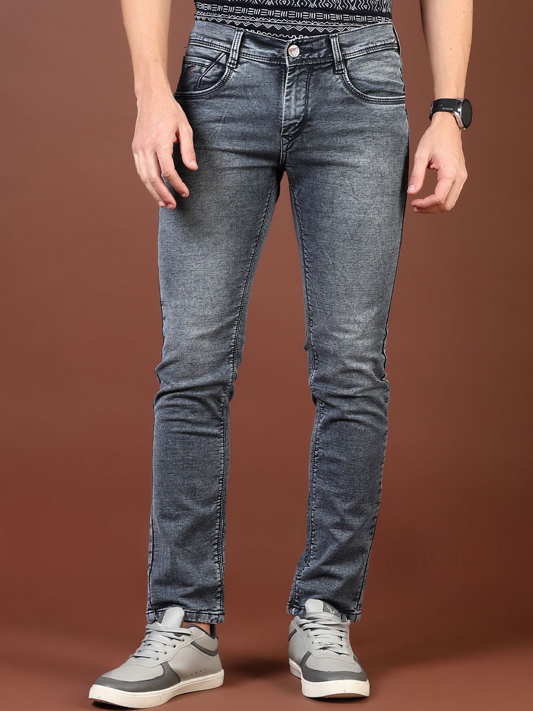 

V-Mart Men Slim Fit Light Fade Jeans, Grey