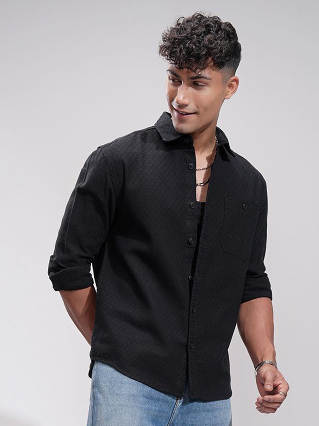 

HIGHLANDER Men Comfort Opaque Casual Shirt, Black