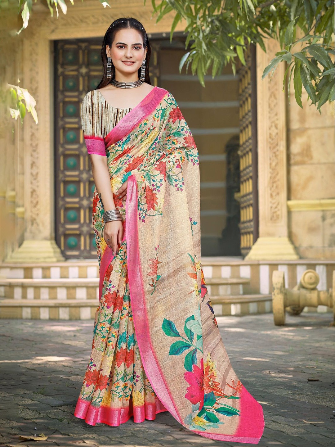 

Iris Floral Zari Pure Cotton Saree, Beige