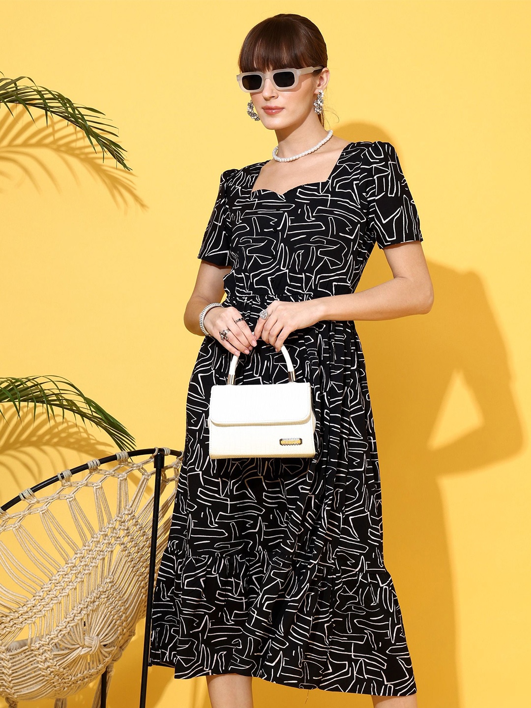 

De La Moda Print Crepe Fit & Flare Midi Dress, Black