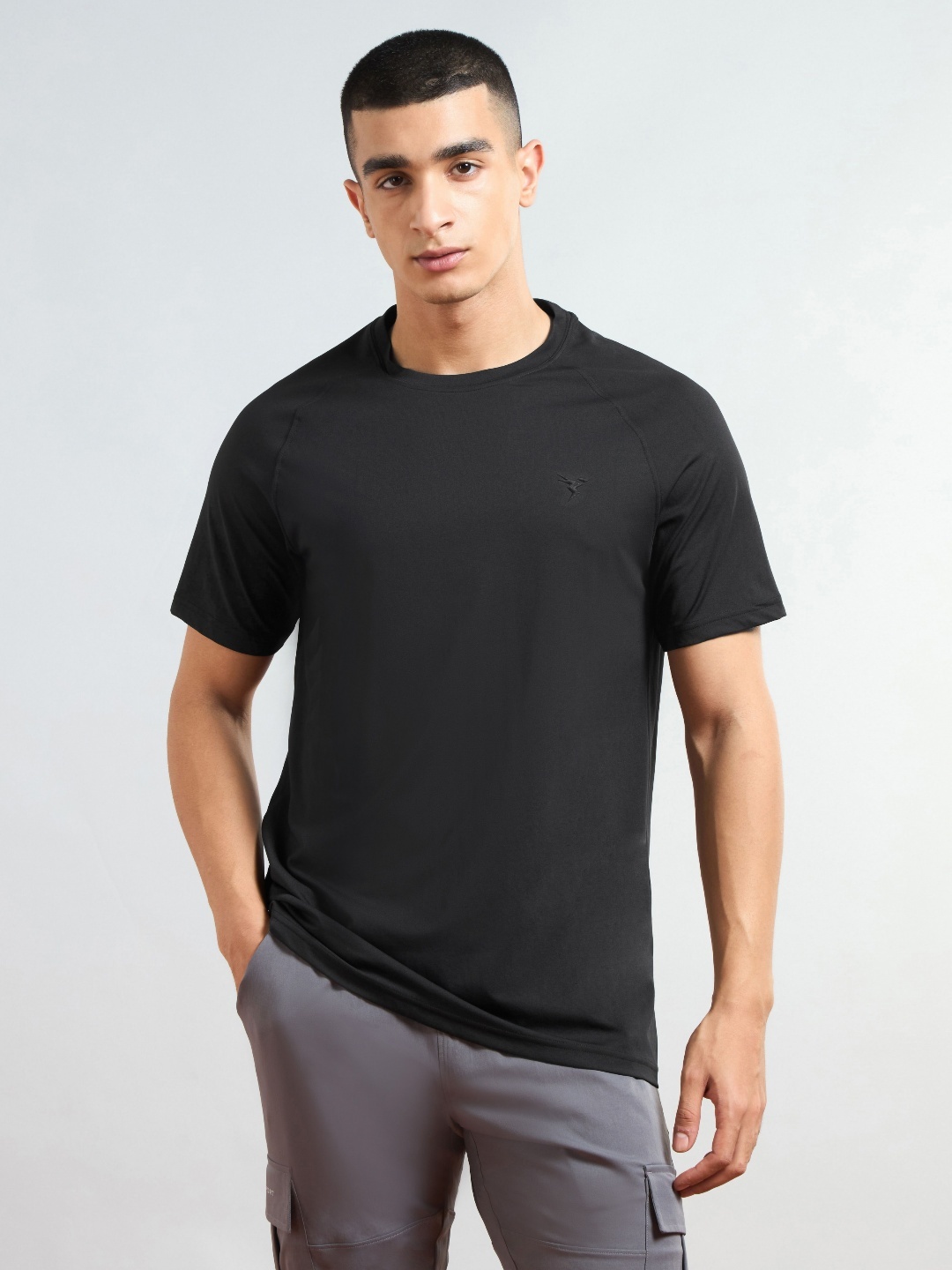 

Technosport Men Antimicrobial Slim Fit T-shirt, Black