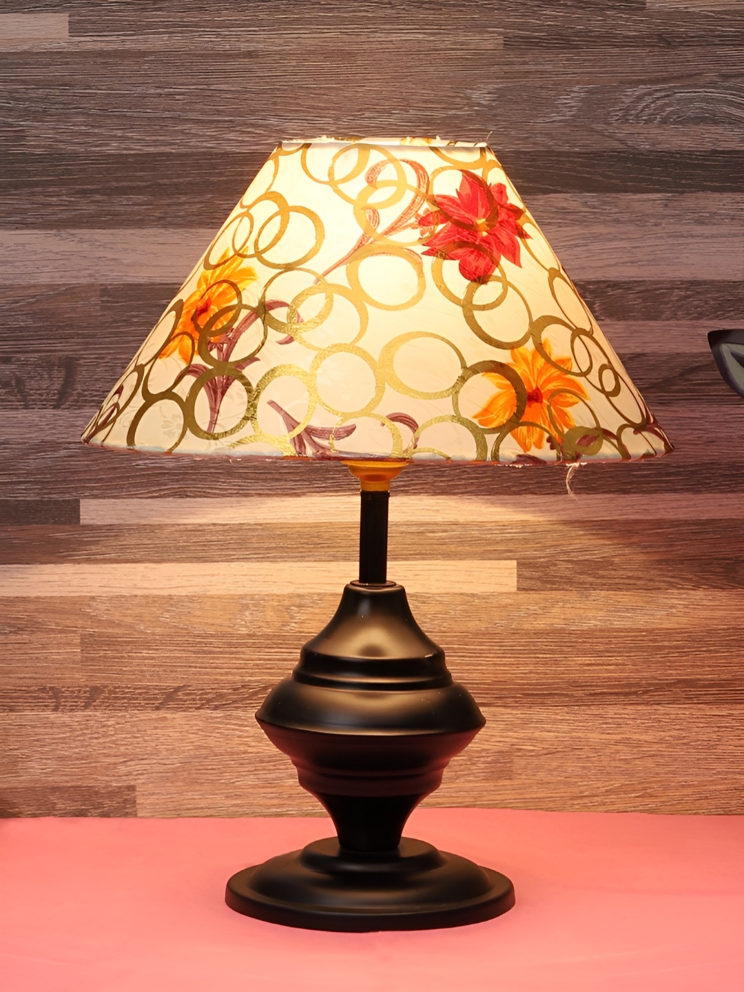 

BrightDaisy White & Black Printed Metal Frusturical Shaped Table Lamp