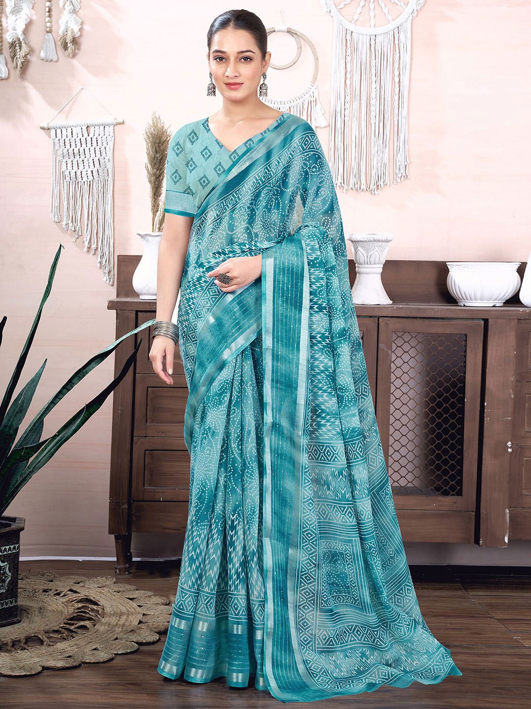 

KALINI Bandhani Printed Zari Saree, Blue