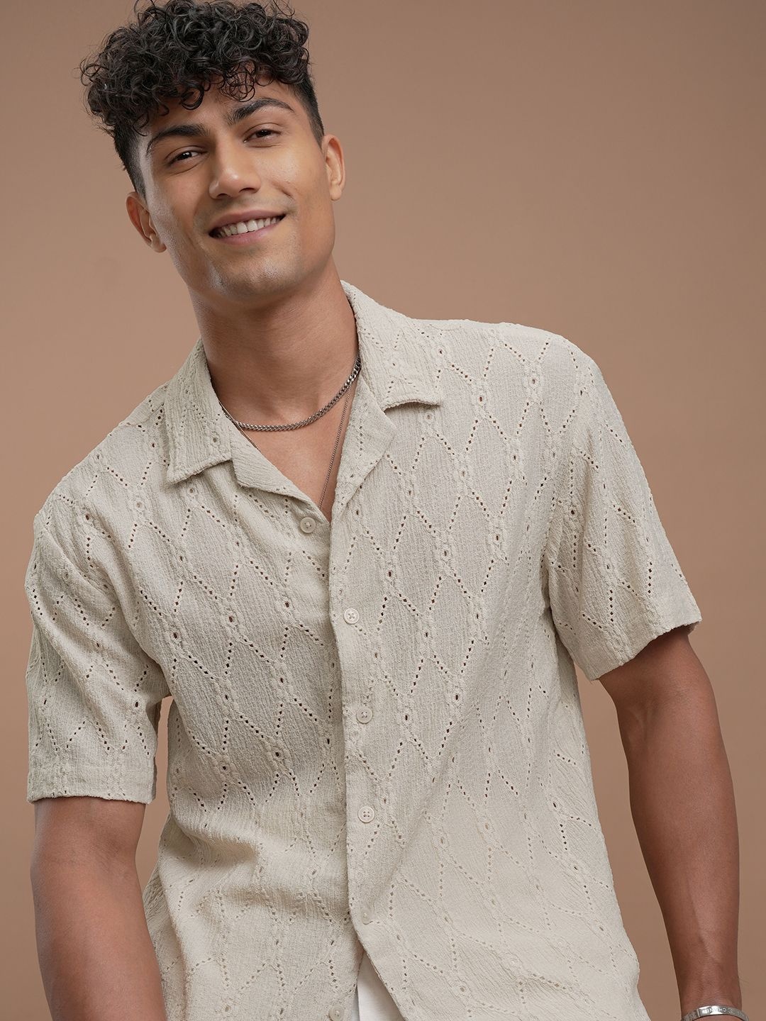 

HIGHLANDER Men Comfort Opaque Casual Shirt, Cream