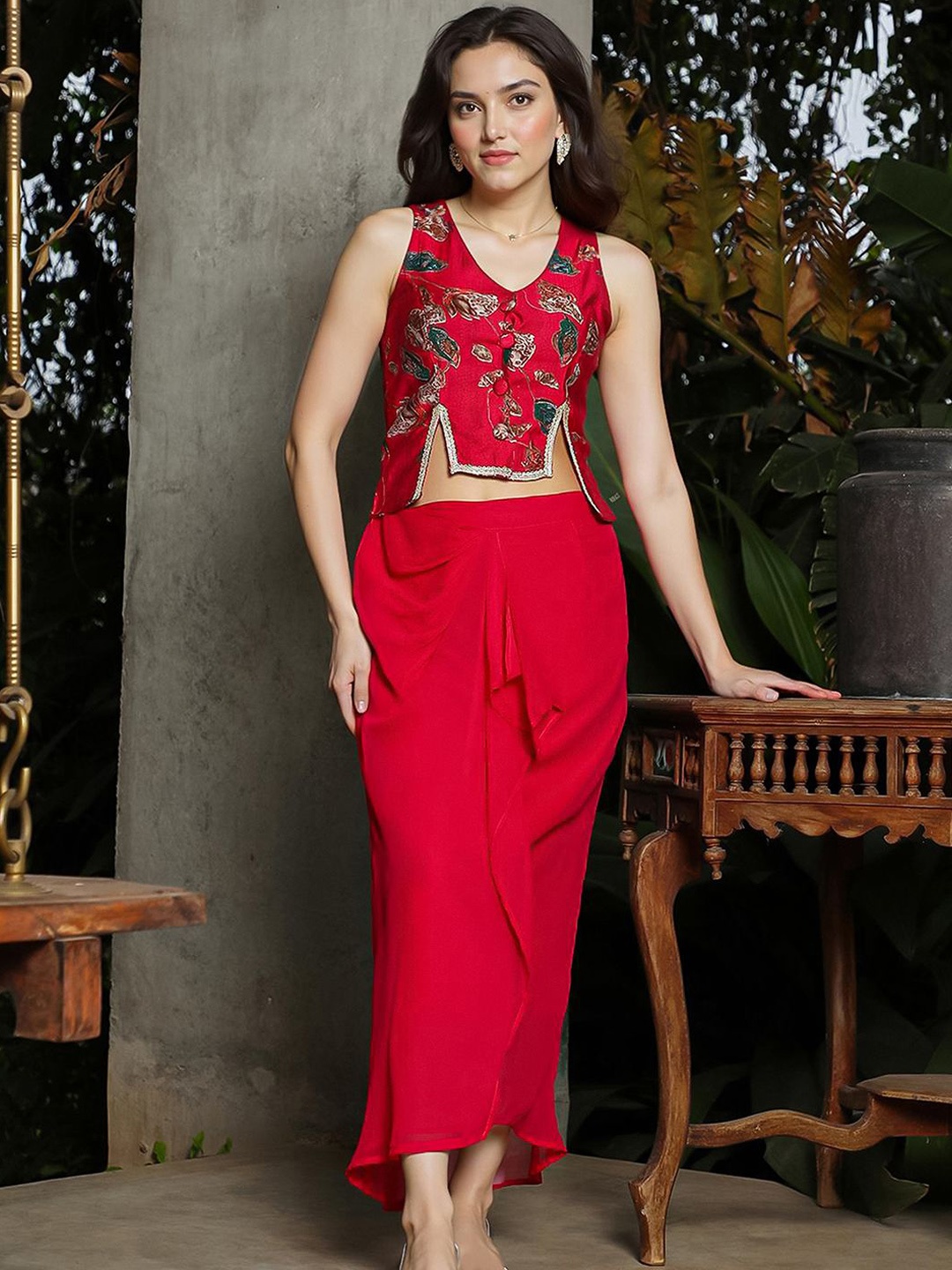 

QISSA Printed V-Neck Top With Skirt Co-Ords, Red