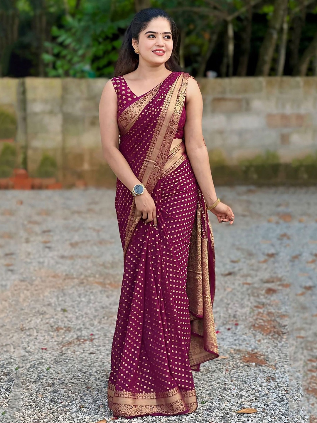 

KALINI Woven Design Zari Banarasi Saree, Maroon