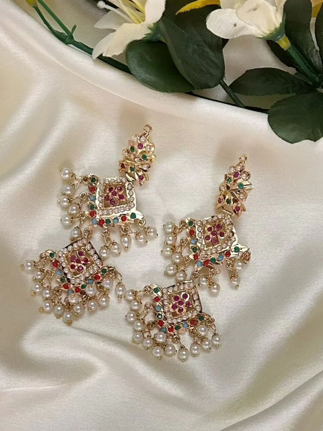

QUEENS JEWELS Gold-Plated Artificial Stones Studded And Beaded Contemporary Chandbaalis
