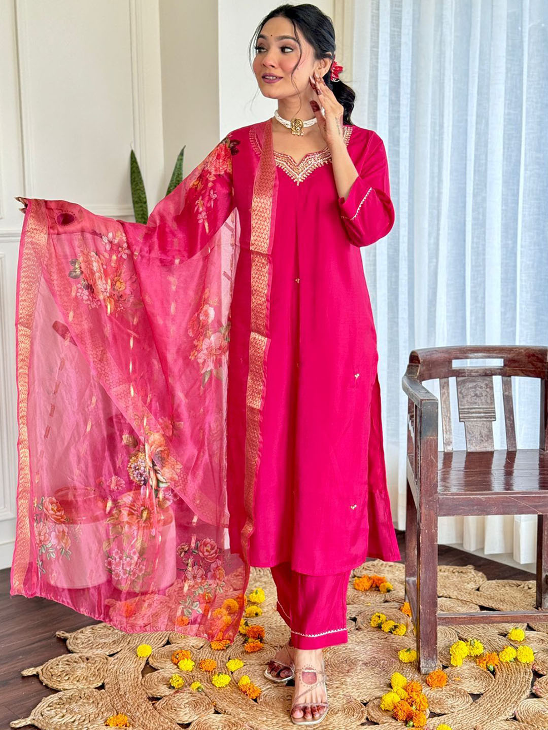 

Anara Floral Embroidered Notch Neck Sequinned Straight Kurta With Trousers & Dupatta, Pink