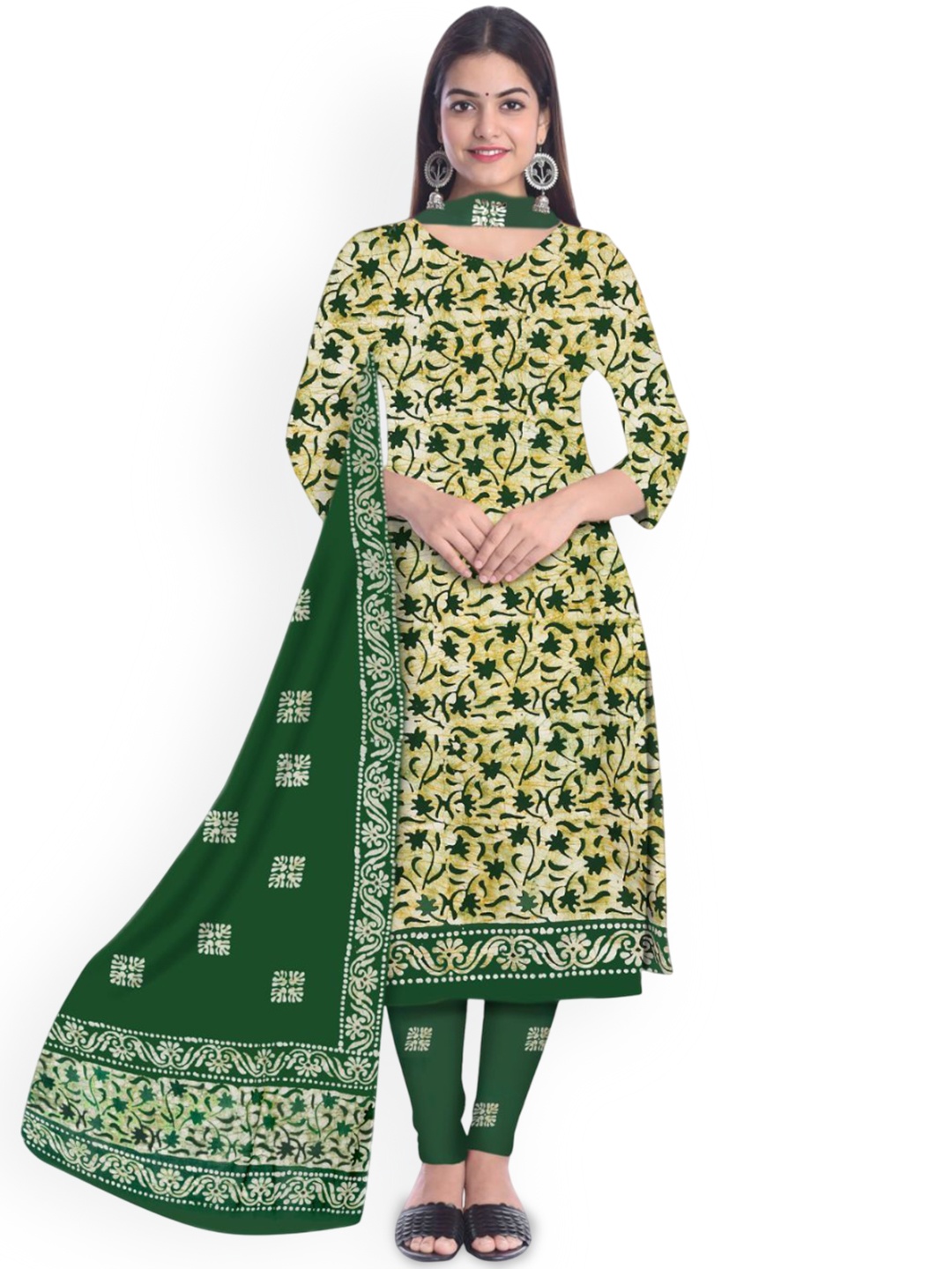 

Farooq Dyeing Floral Printed Pure Cotton Unstitched Dress Material, Green