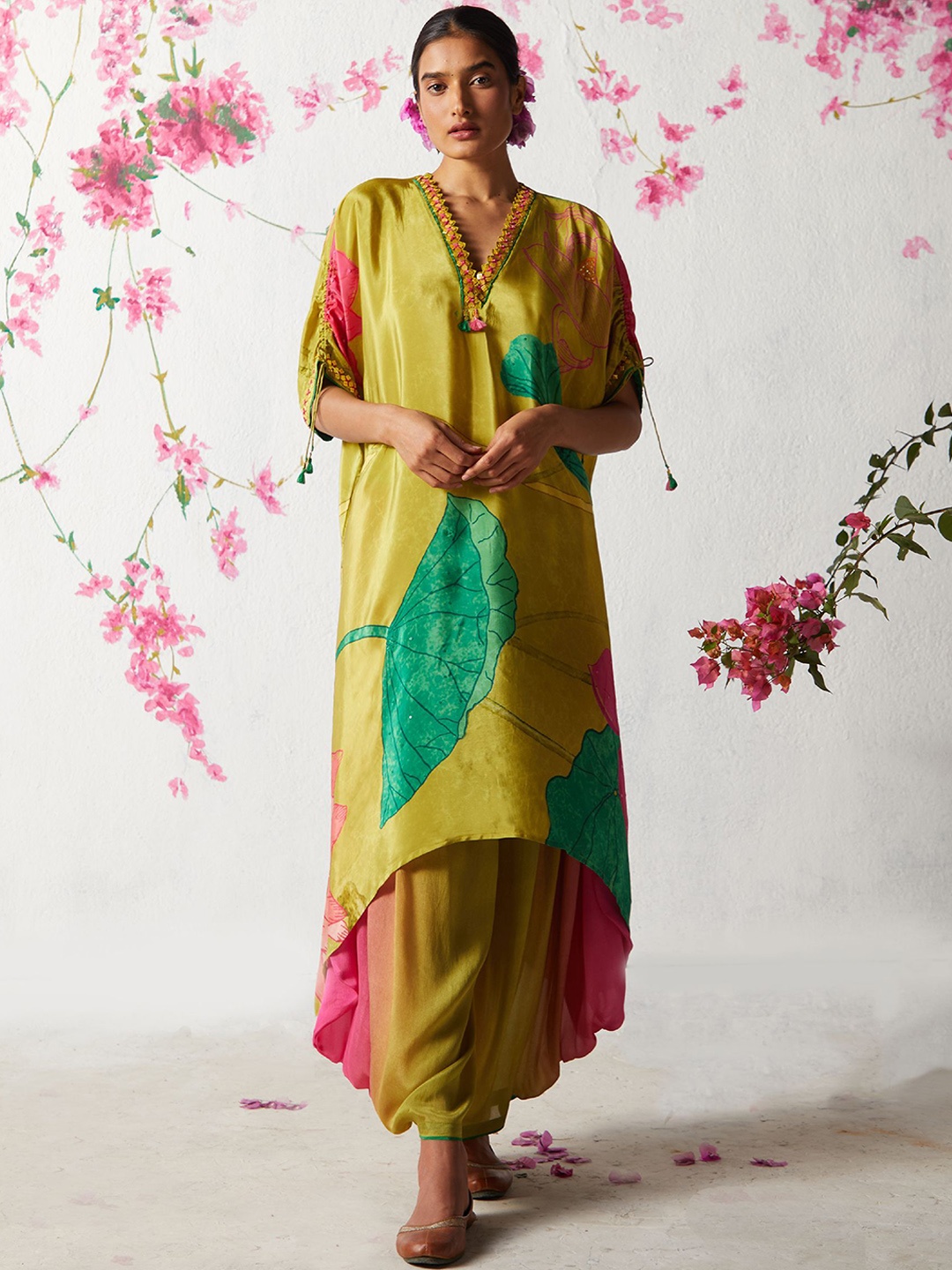 

Basil leaf Floral Printed A-Line Kurta With Dhoti Pants, Olive