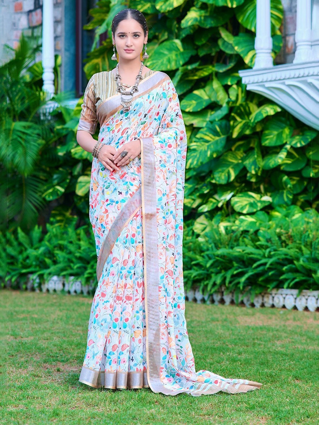 

Iris Floral Pure Cotton Saree, White