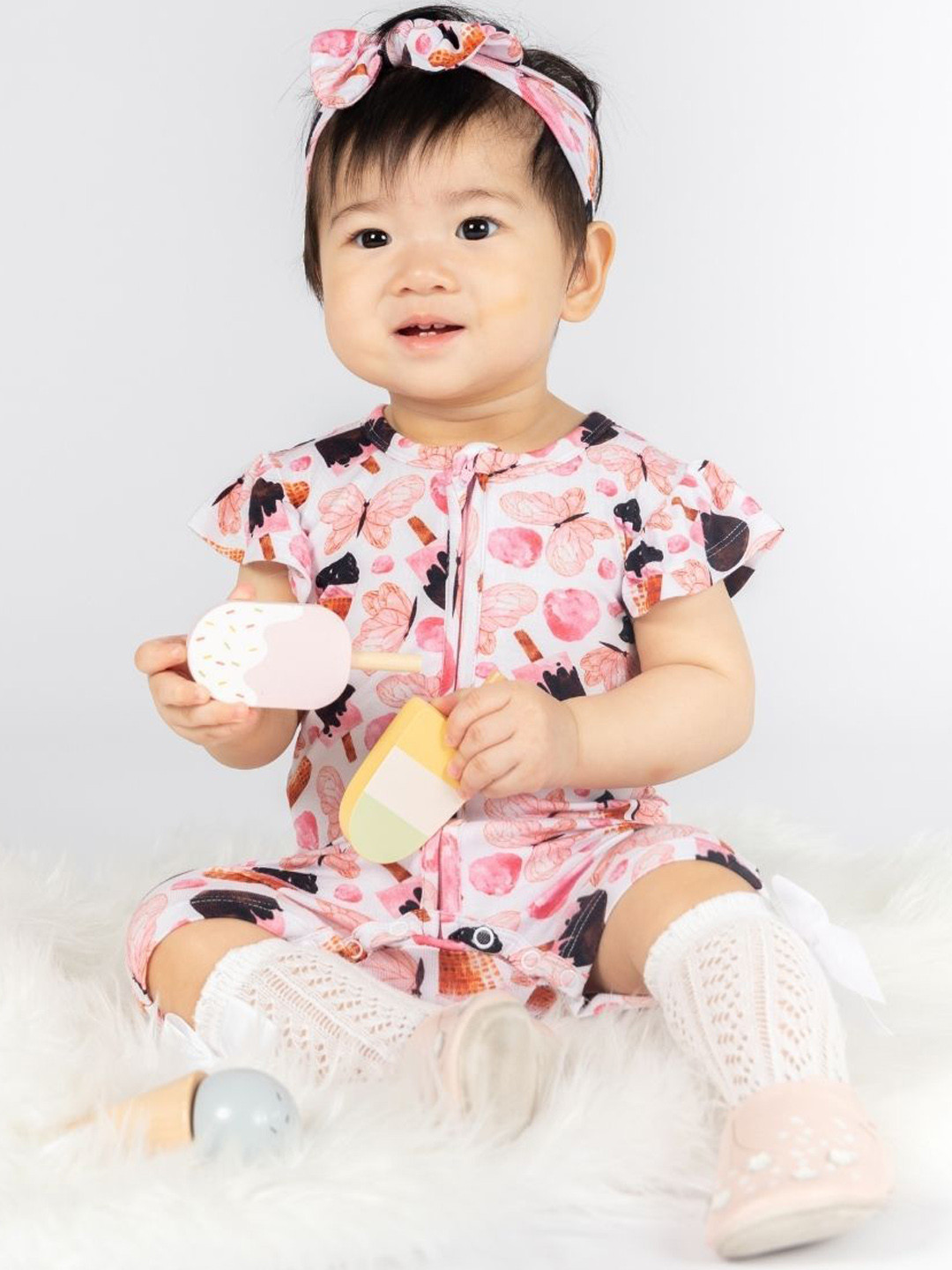 

THE PLUSH CLUB Infants Icecream Printed Round Neck Rompers, Pink
