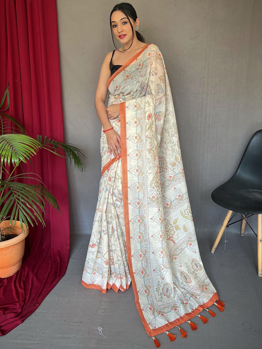 

Anouk Floral Embroidered Pure Cotton Saree, Orange