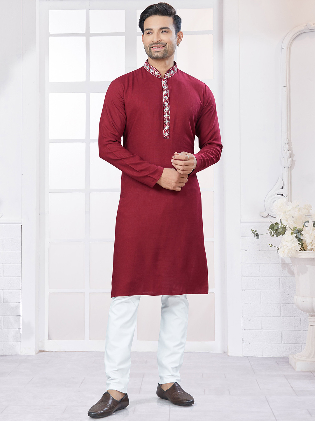

OUTLUK Mandarin Collar Long Sleeves Pure Cotton Kurta With Trousers, Red