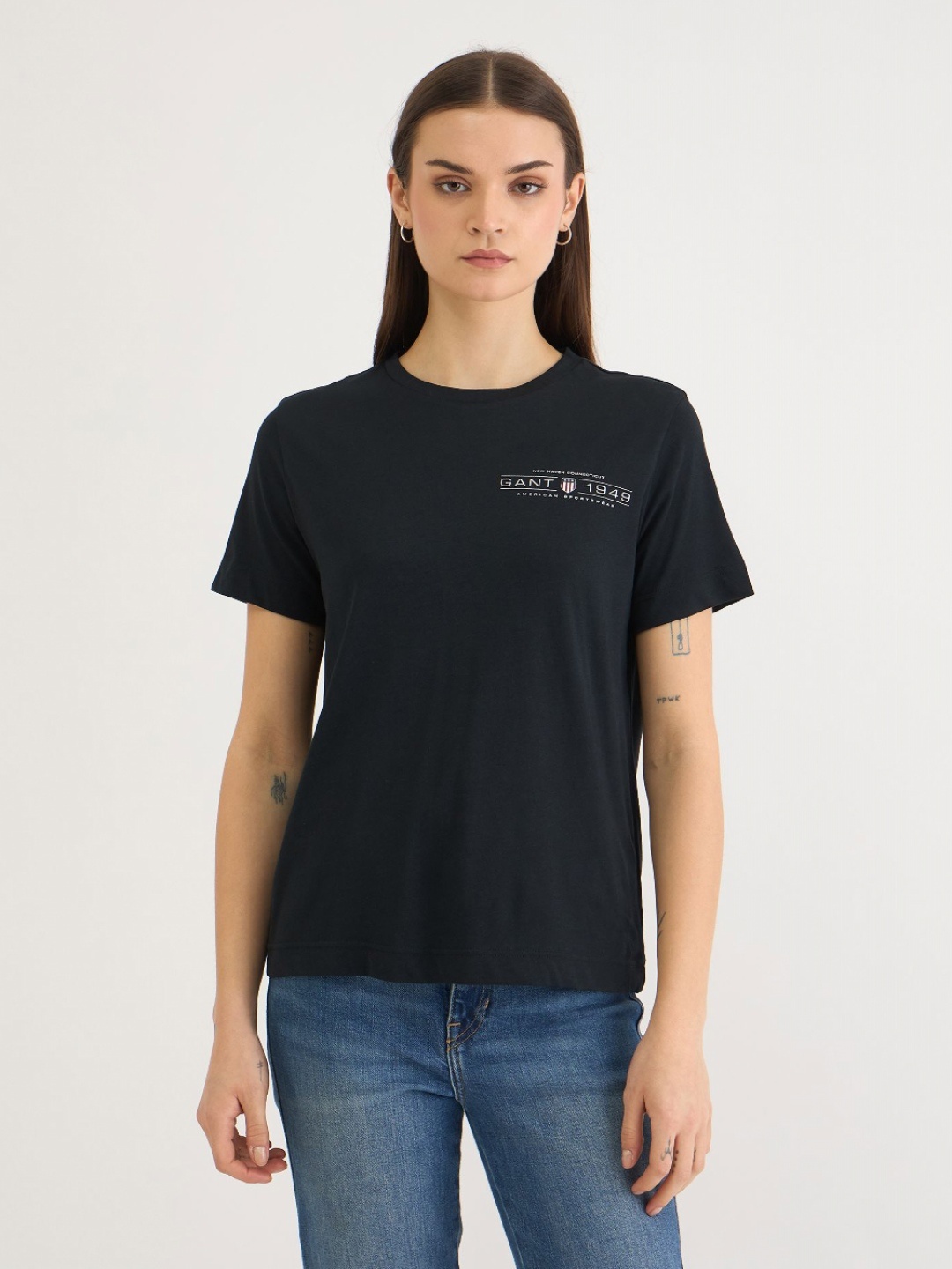 

GANT Women Typography Printed Pure Cotton T-shirt, Black