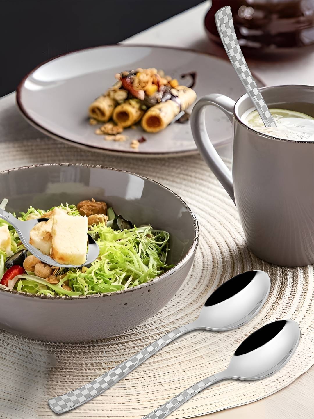 

Parage 6 Pieces Silver-Toned Stainless Steel Chess Laser Dinner Spoon