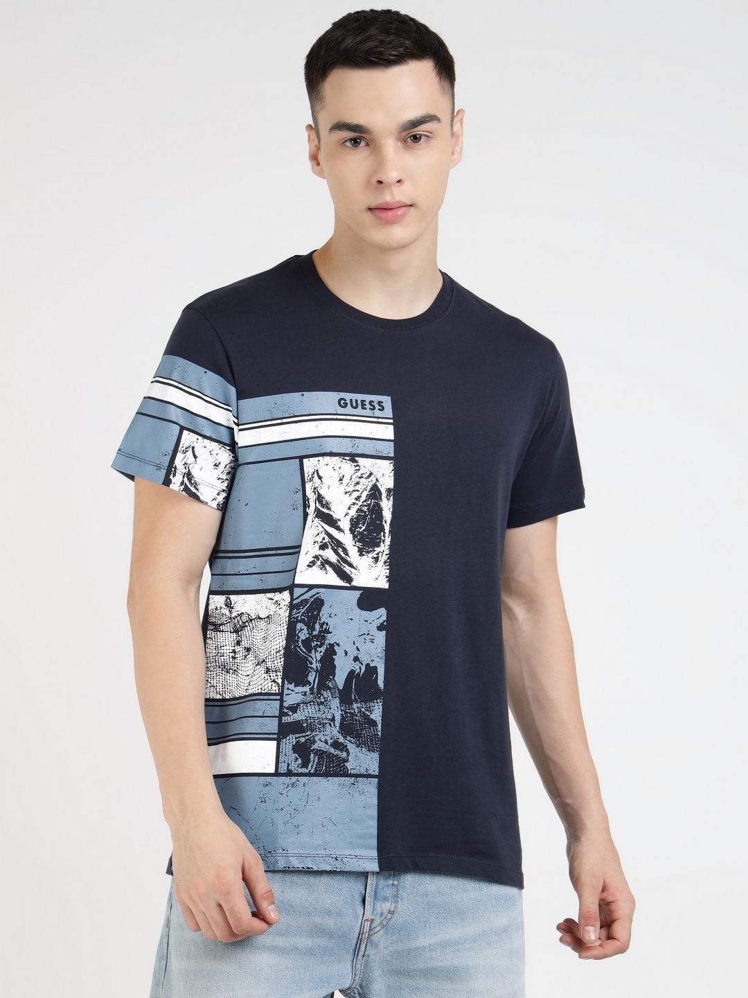 

GUESS Men Printed Raw Edge T-shirt, Blue