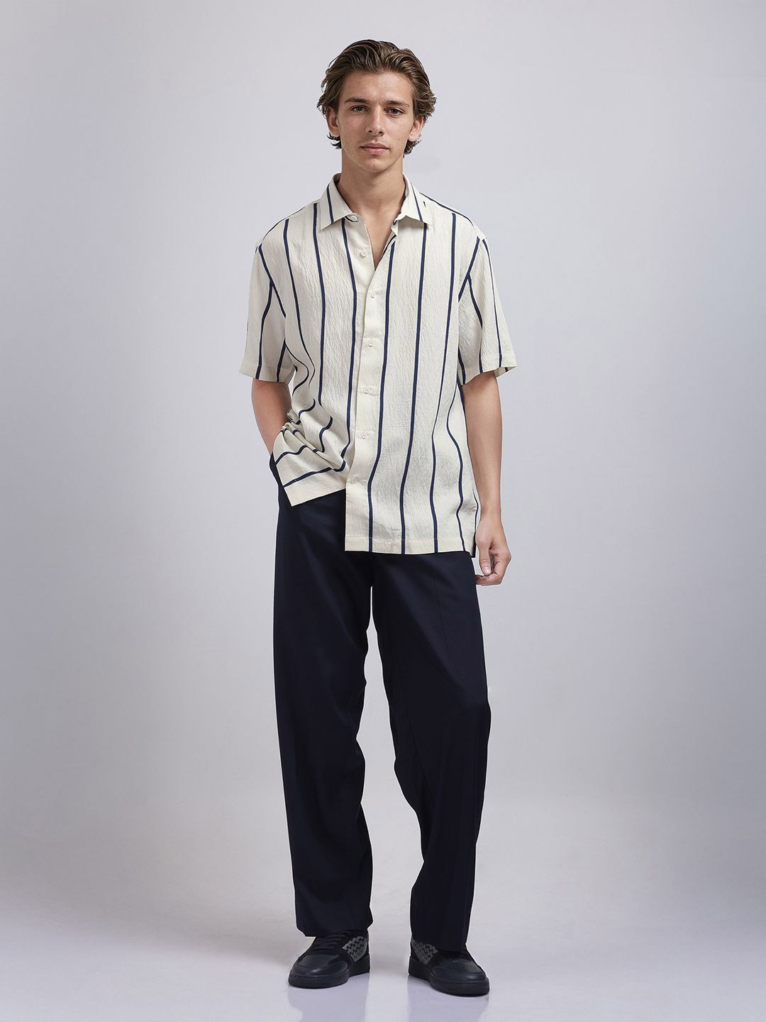 

RARE RABBIT Men Comfort Opaque Striped Casual Shirt, Navy blue